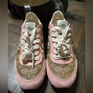 EUC Coach Sig Jacq Runner Size 9 Color Pink/Rose Gold